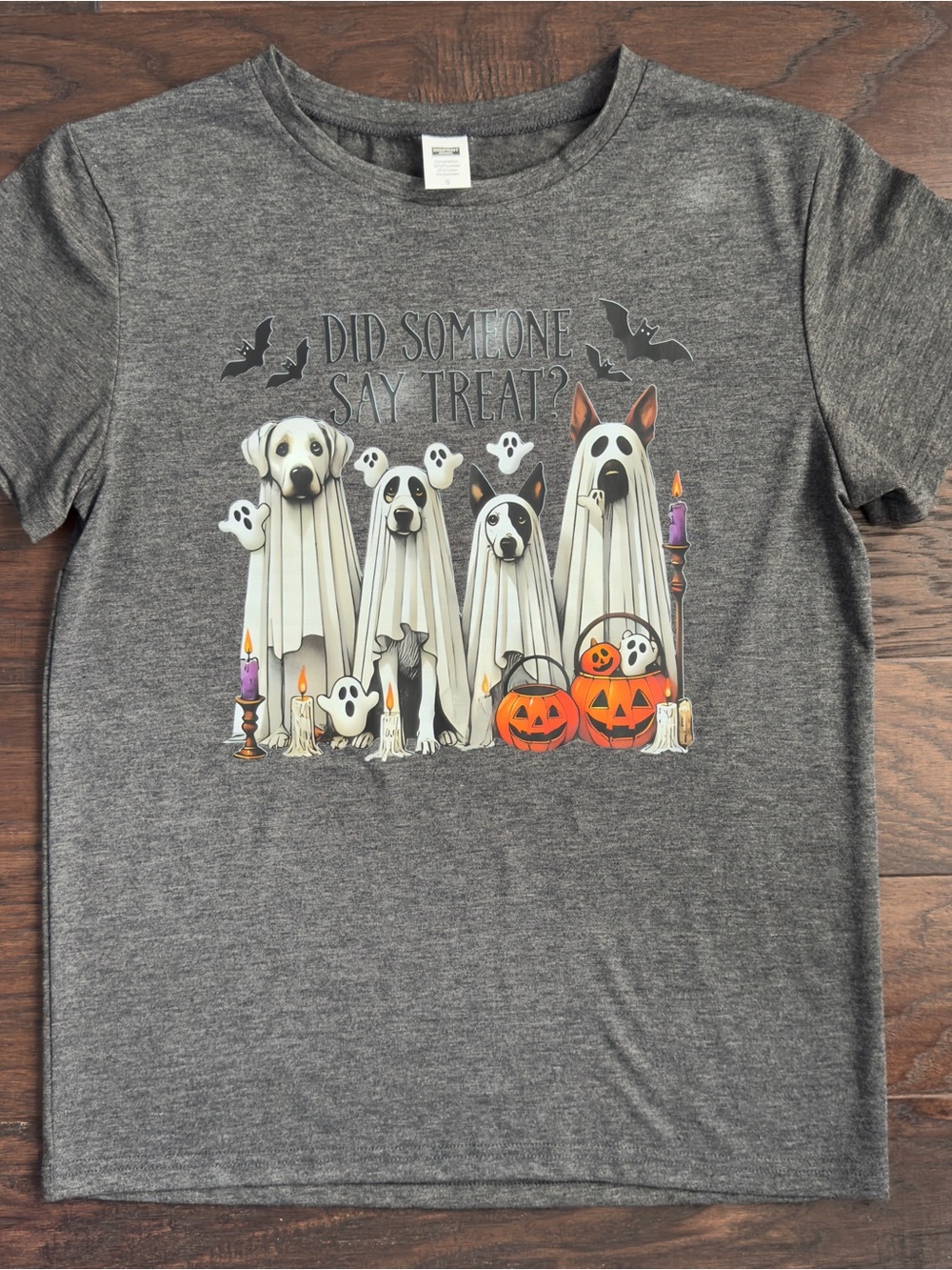 NWOT Halloween TEE Gray Small  'Did Someone Say Treat?'  Ghost Dogs and Pumpkins